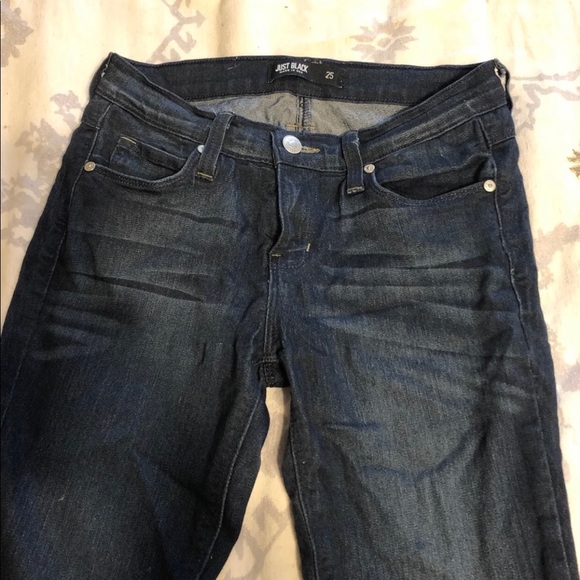 Jeans - Picture 2 of 3